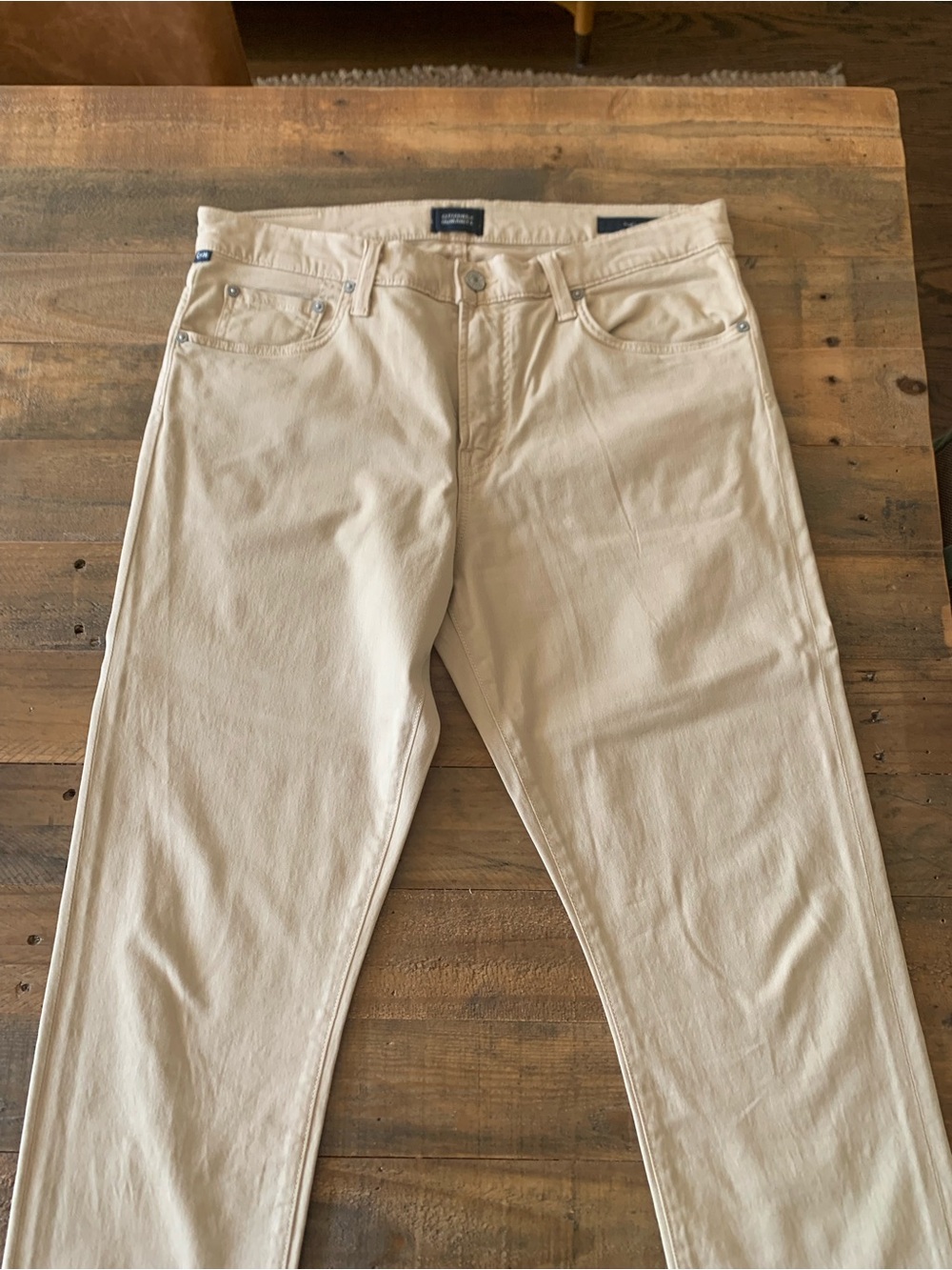 Citizens Of Humanity Slim Straight Jeans in Beige-Cream “The London” collection.